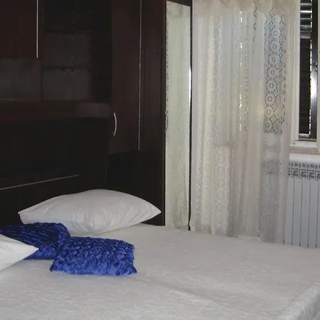 2 Bedroom Amazing In Apartamento Rabac